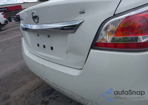 2015 Nissan Altima 2.5/2.5 S/2.5 Sl/2.5 Sv из США, поврежденный, VIN 1N4AL3AP7FC100280